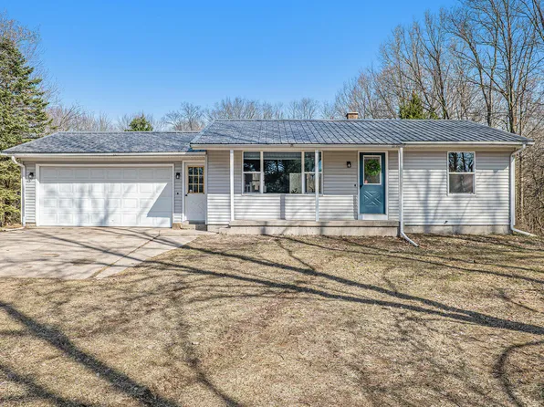 11195 Ten Mile Rd NE, Rockford, MI 49341