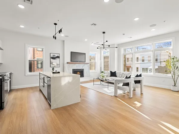 192 Cambridge Avenue image 1 of 28