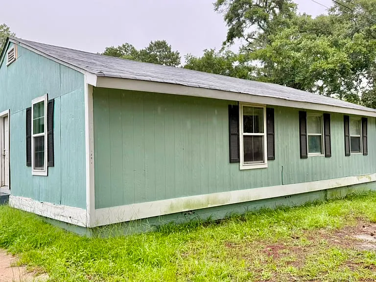 Easterling Dr — Photo 3
