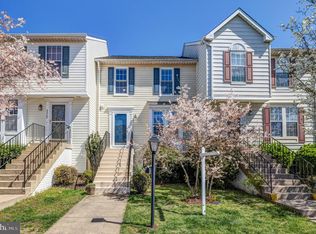 45368 Gable Sq, Sterling, VA 20164