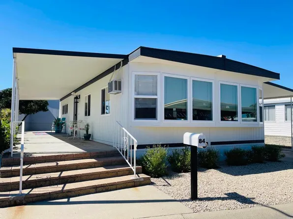 84 Estrella Ln, Oceanside, CA 92058