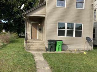 67 W Huston St, Barberton, OH 44203