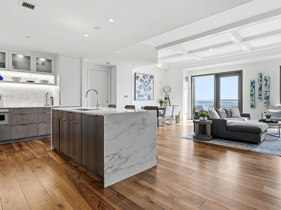 1st image of 300 Pier 4 Blvd Unit 8E
