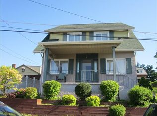 913 Chester St, Springdale, PA 15144