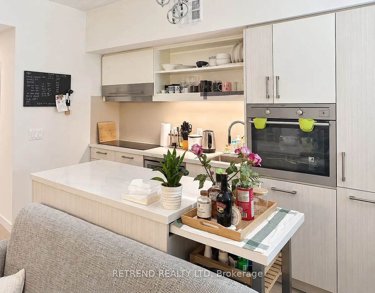 2 bed, $2,500 — Photo 3