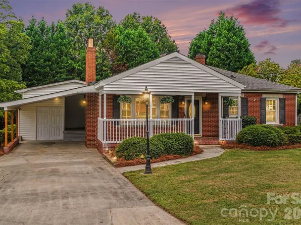 512 Brotherhood St, Faith, NC 28146