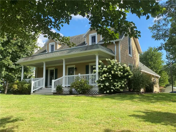 4606 E 2200th Rd, Kansas, IL 61933