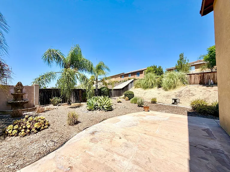 46383 Vianne Ct — Photo 41