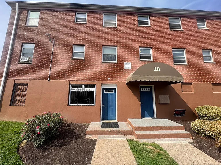 768 New Britain Ave #3 — Photo 13