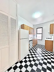 422 61st Street, #1B