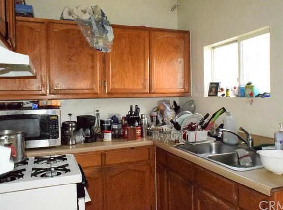 3rd image of 710 Pioneer Ave