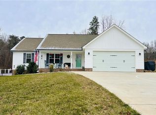 489 Twin Creeks Dr, Stokesdale, NC 27357