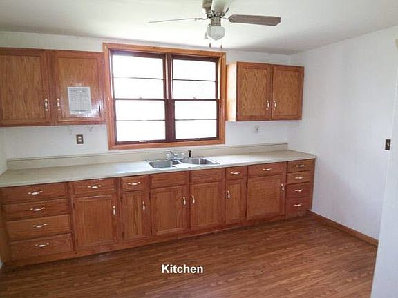 3rd image of 204 W Shawnee St #Hud-183003895