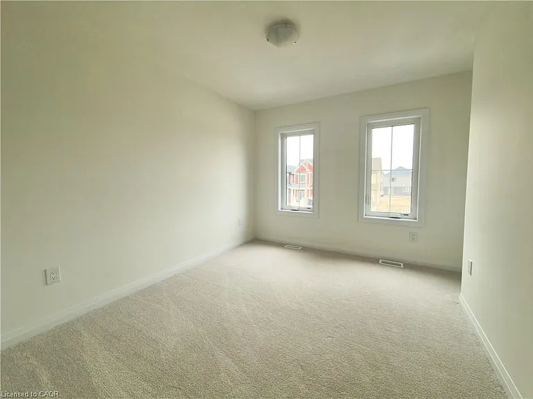 299 Starlight Ave — Photo 15