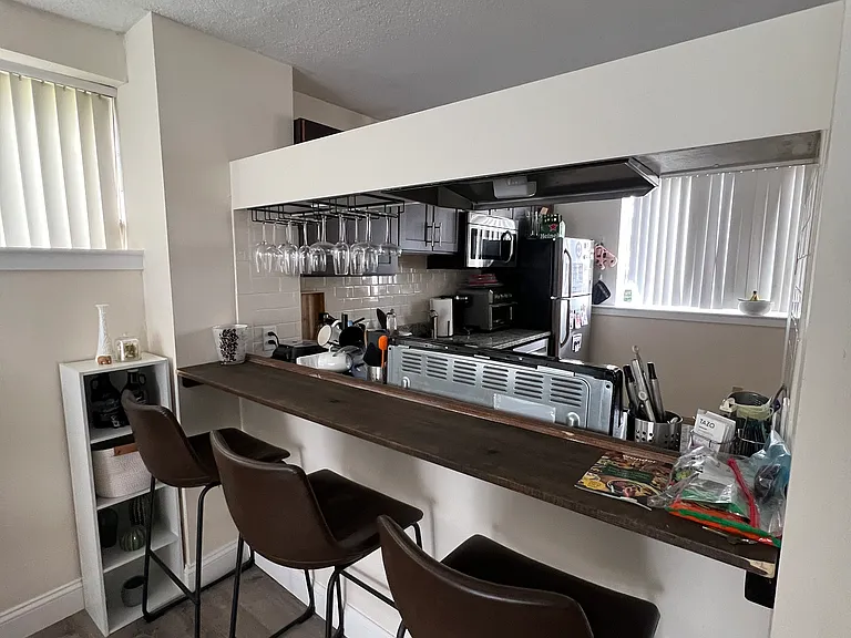 158 N Beacon St — Photo 12