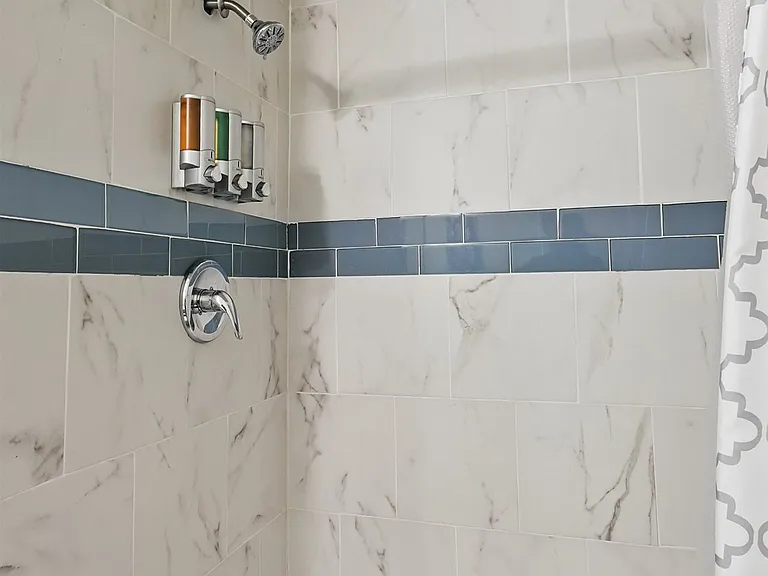 3454 Livingston Ln — Photo 25