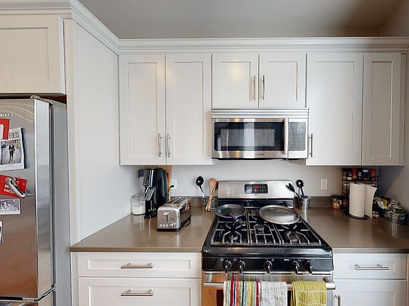 2nd image of 168 Hampshire St APT 1A