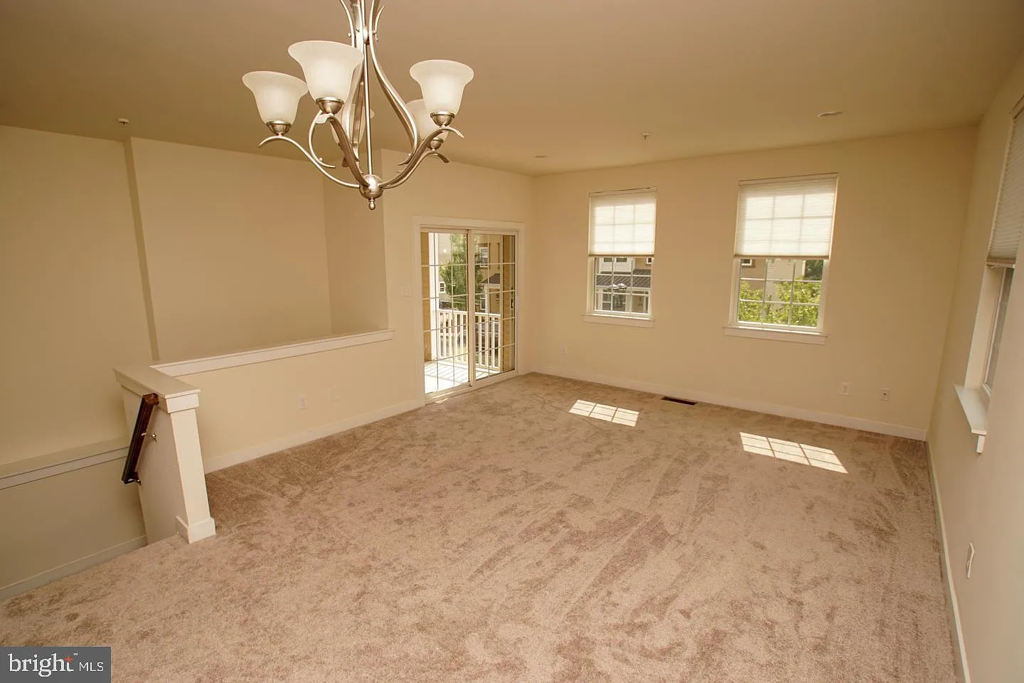 2 bed, 2.0 bath, 1460 sqft, $2,700 — Photo 4