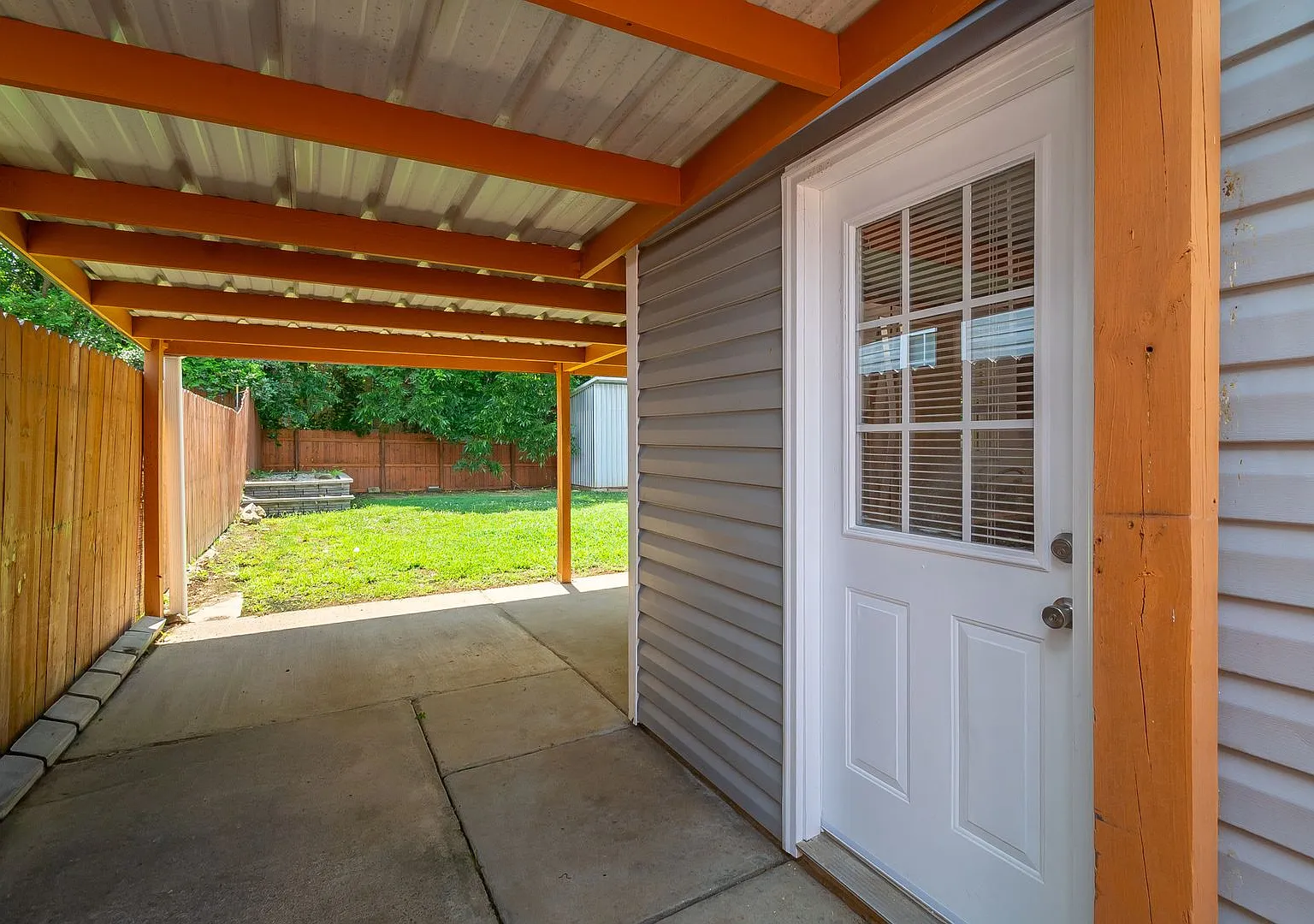 Charming Two-Story Home with Easy Access to Charlotte's Best Amenities — Photo 4