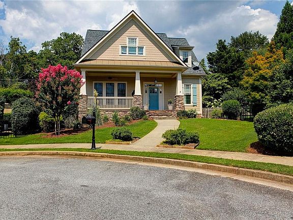 2nd image of 2750 Hammond Ct SE