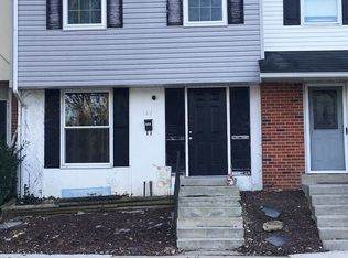 104 Hopkins Ct, Newark, DE 19713