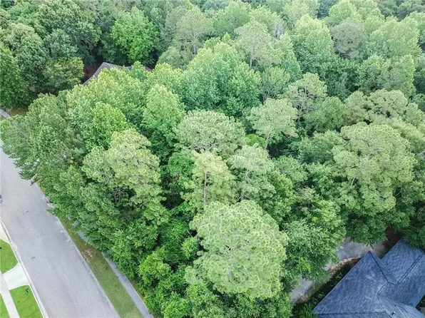 30379 Middle Creek Cir, Daphne, AL 36527