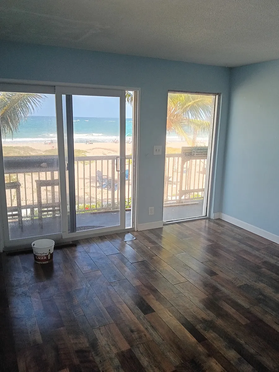 Building Photo - 716 Briny Ave #105