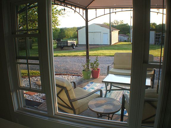 Picture window to rear view