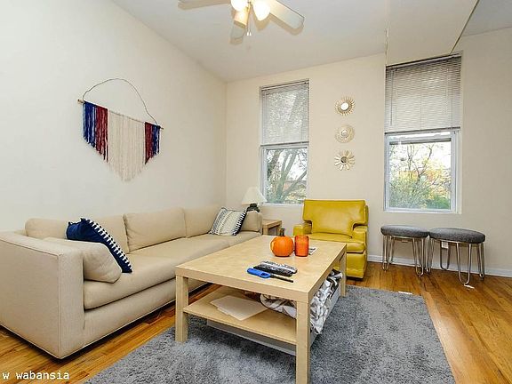 5th image of 1852 W Wabansia Ave #416