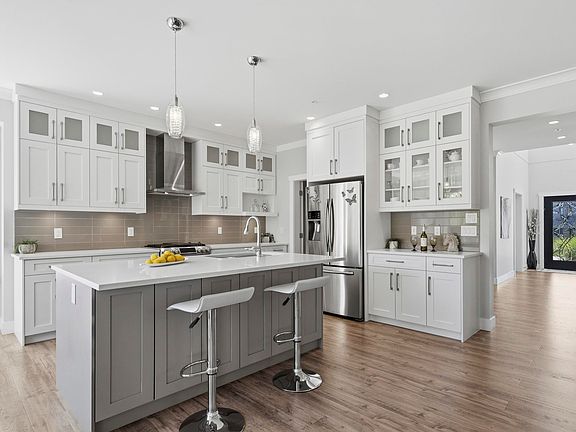 4th image of 10166 247b St