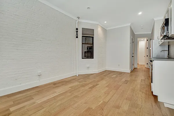 Rented by Compass | media 2