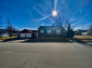 791 Condit St, Wood River, IL 62095