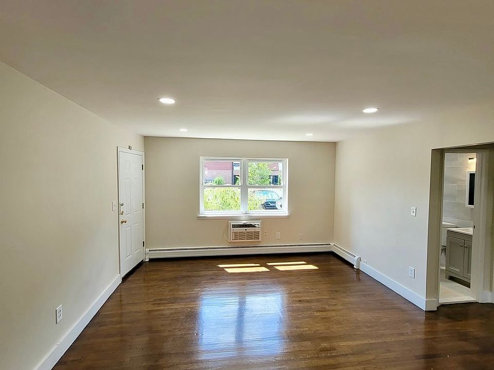 2nd image of 501 Rahway Ave APT 11