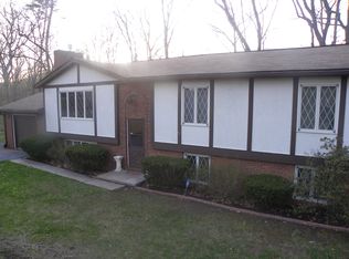 24 Hemlock Dr, Lock Haven, PA 17745