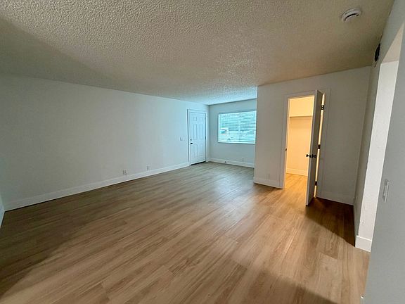 3rd image of 224 Boulder Creek Dr #3