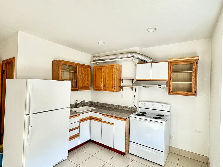 125 Stratford Ave #3 — Photo 13
