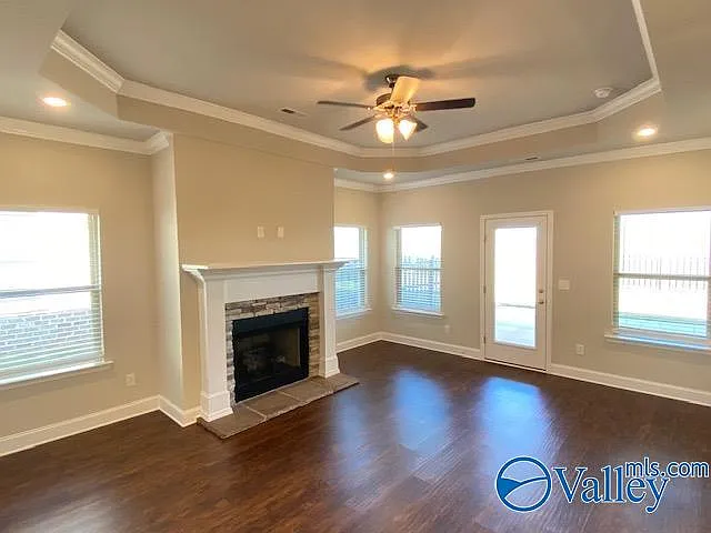 311 River Rock Dr — Photo 4
