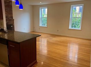 1332 Lombard St APT 2F, Philadelphia, PA 19147