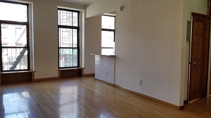 Rented by Bond New York | media 1