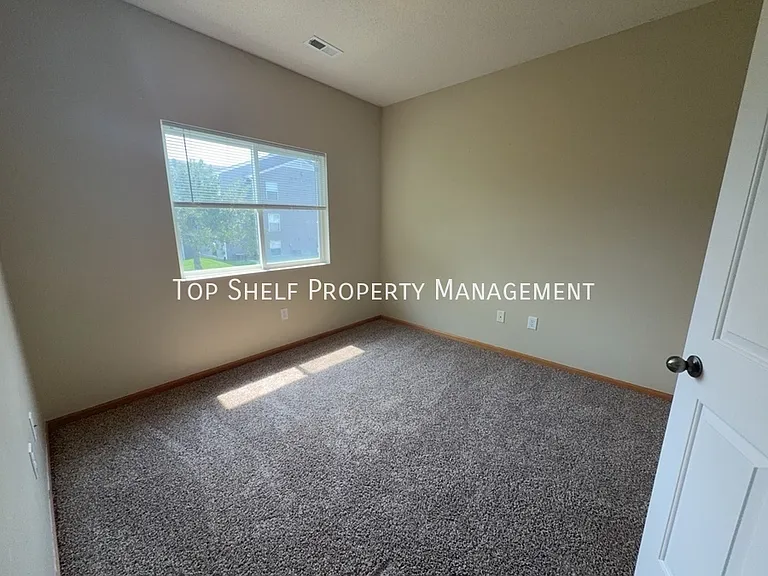 1207 NE 5th Ln #4 — Photo 6