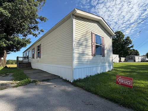 1st image of 475 Landis Ln #87
