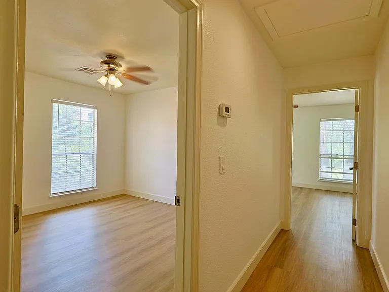 3181 Pinehurst Dr #D — Photo 18