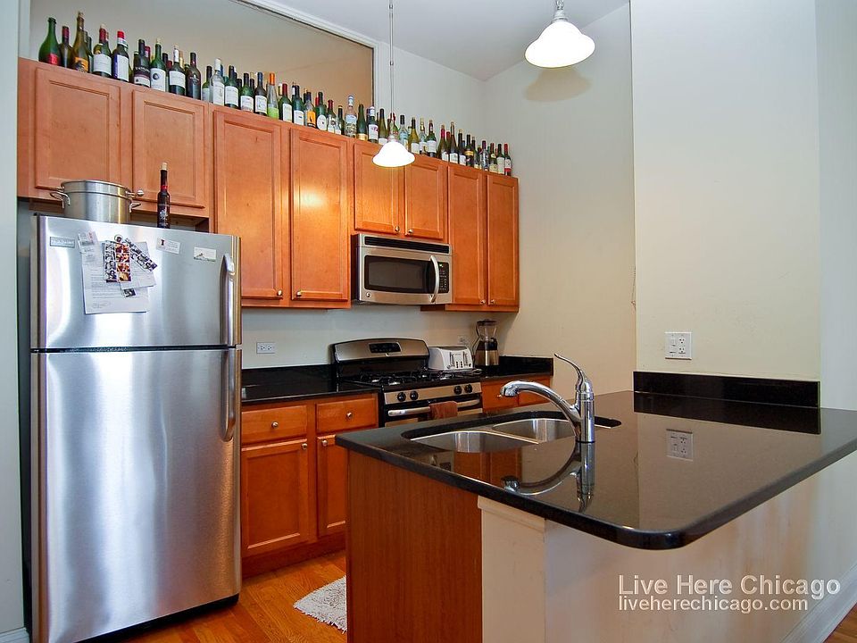 1st image of 1550 N Milwaukee Ave