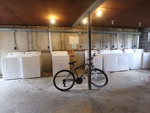 3rd image of 1726 E Broadway APT A