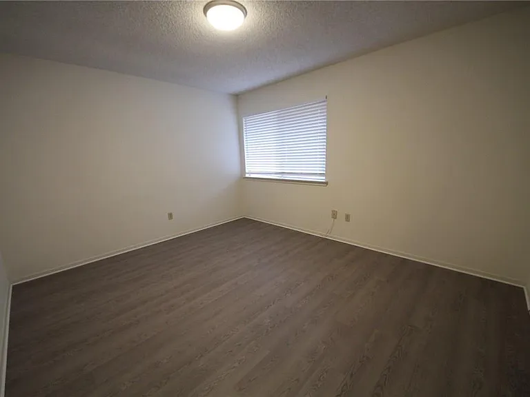 3206 Spaniel Dr — Photo 10