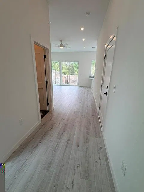 2 bed, 2.5 bath, 1278 sqft, $2,300 — Photo 4