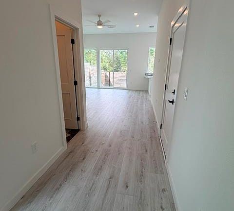 4th image of 2000 Riverside Farms Rd #6101