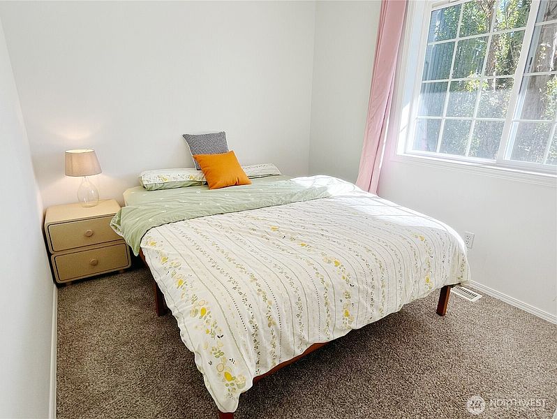 5th image of 1621 S Weller Street #B