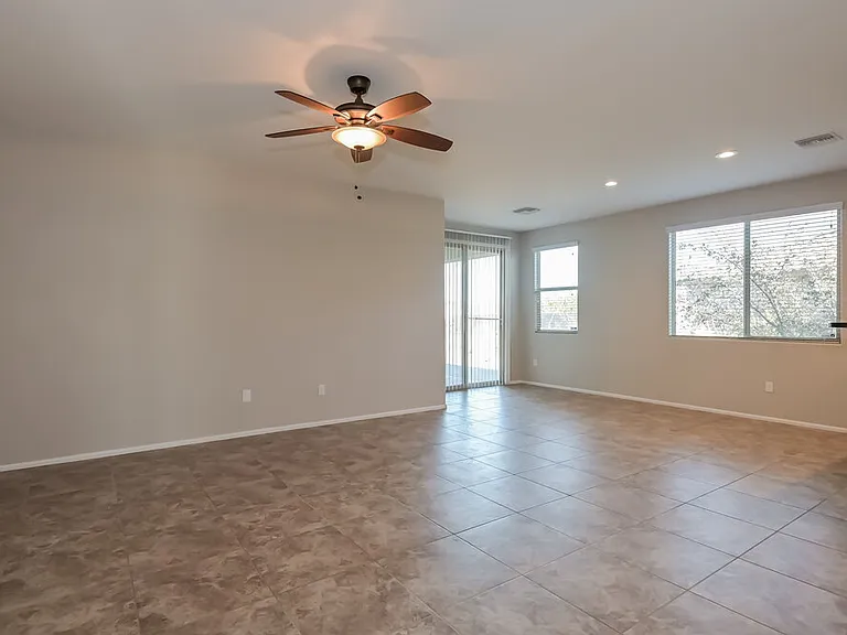 7422 S Salt Water Dr — Photo 4