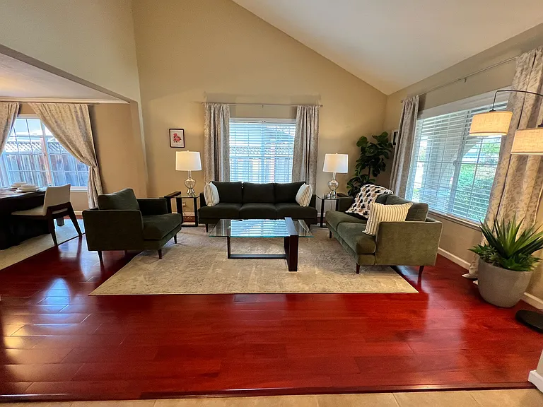 35675 Chaplin Dr — Photo 3